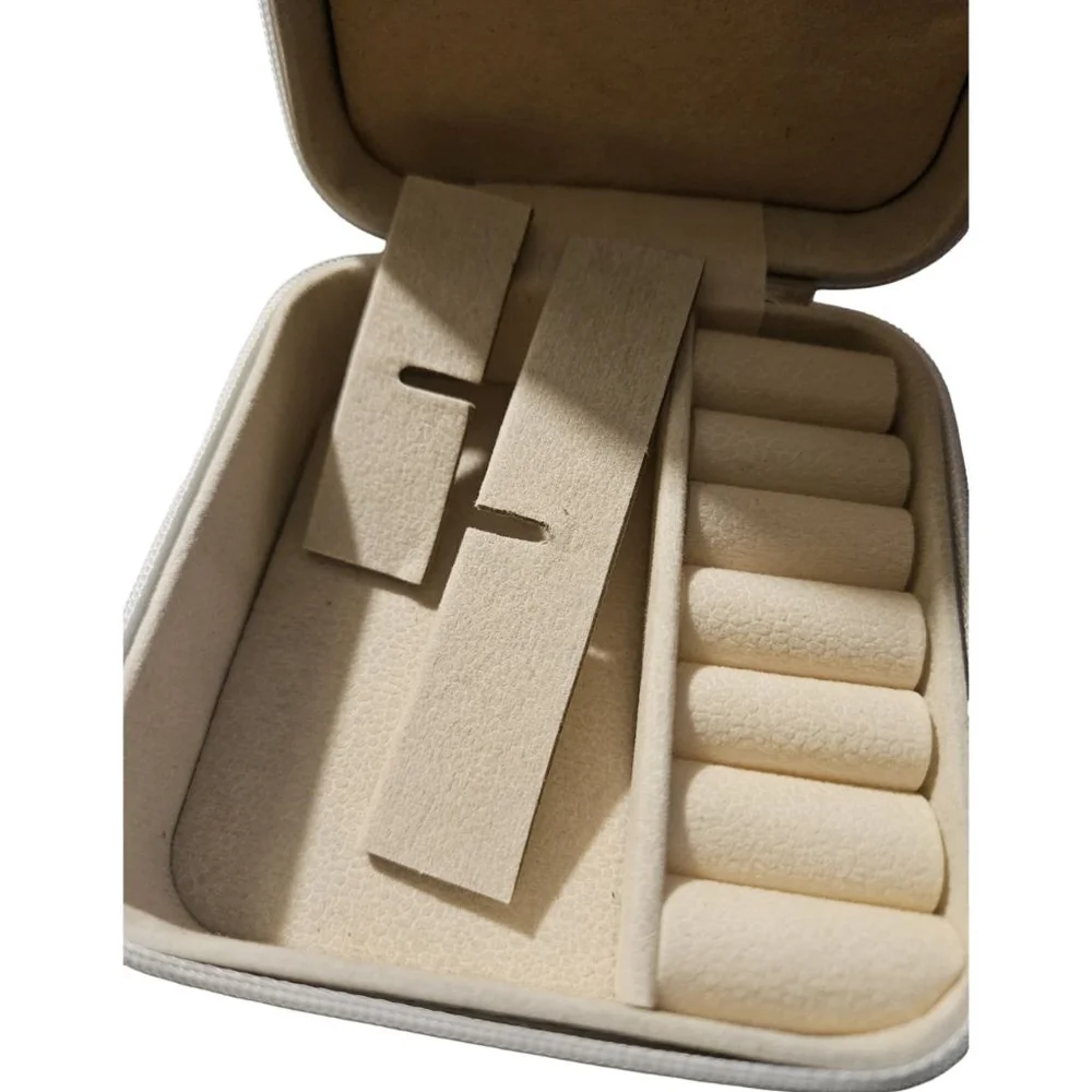 Portable Jewelry Travel Organizer - Ivory